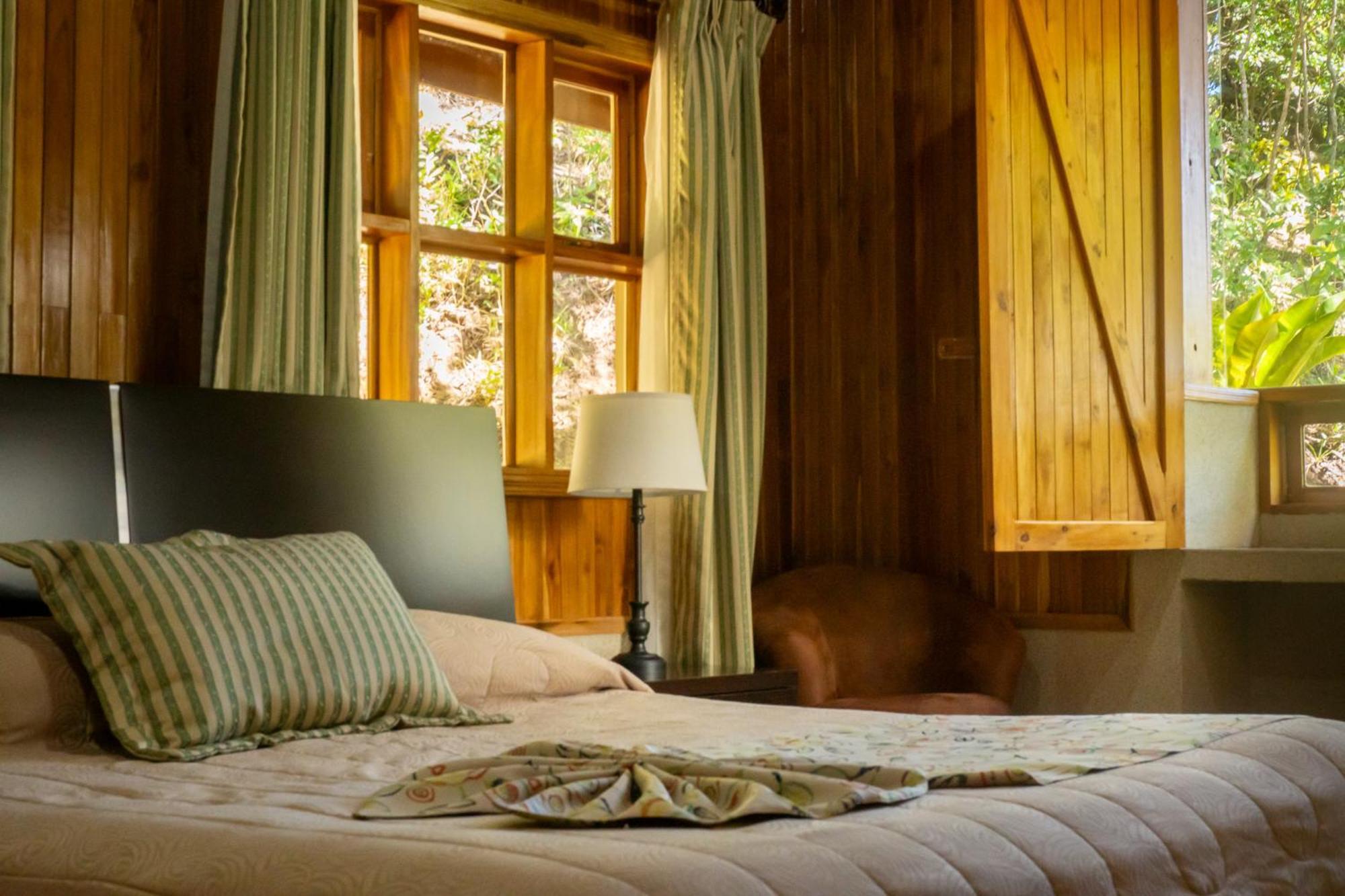 Los Pinos Cabins & Reserve Monteverde Екстериор снимка